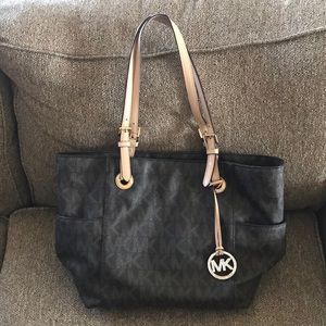 Micheal Kors Jet Set Signature Logo Tote Shoulder